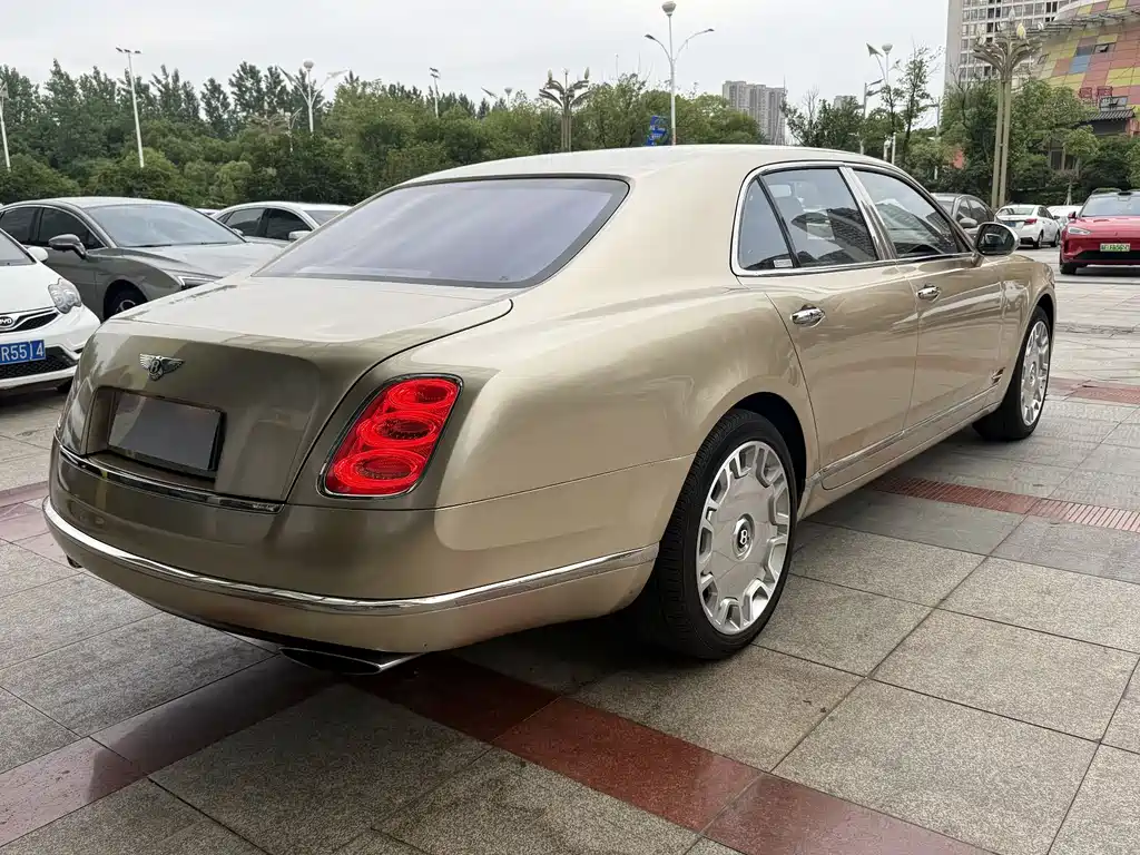 Bentley Mulsanne 2012 — фото 6