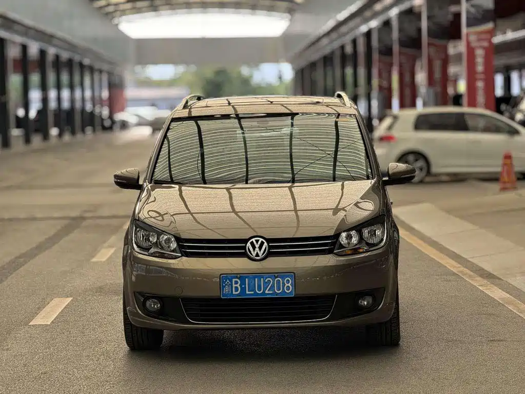 Volkswagen Touran 2015 — фото 8