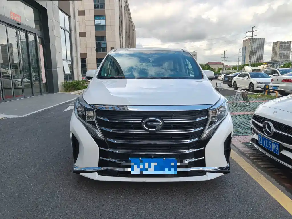 GAC Trumpchi M8 2022 — фото 2