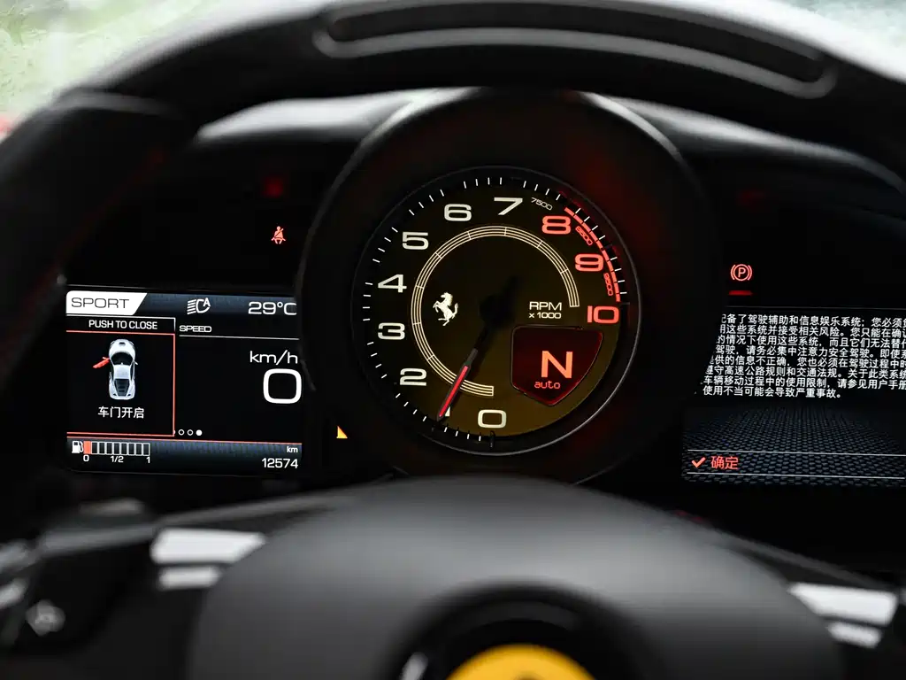 Ferrari F8 2022 — фото 14