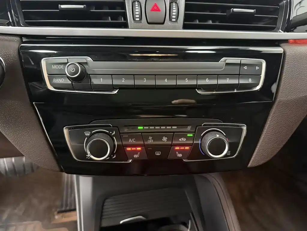 BMW X1 2022 — фото 16