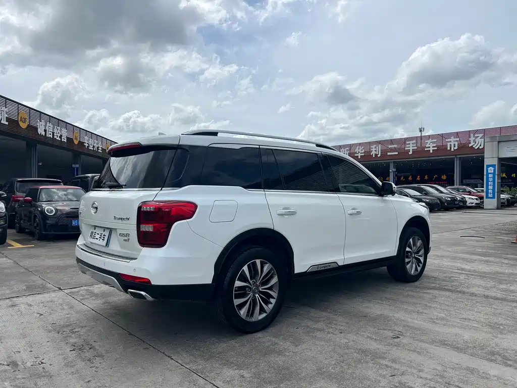 GAC Motor Trumpchi GS8 2017