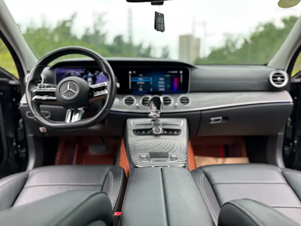 Mercedes-Benz E-Class 2020 — фото 10