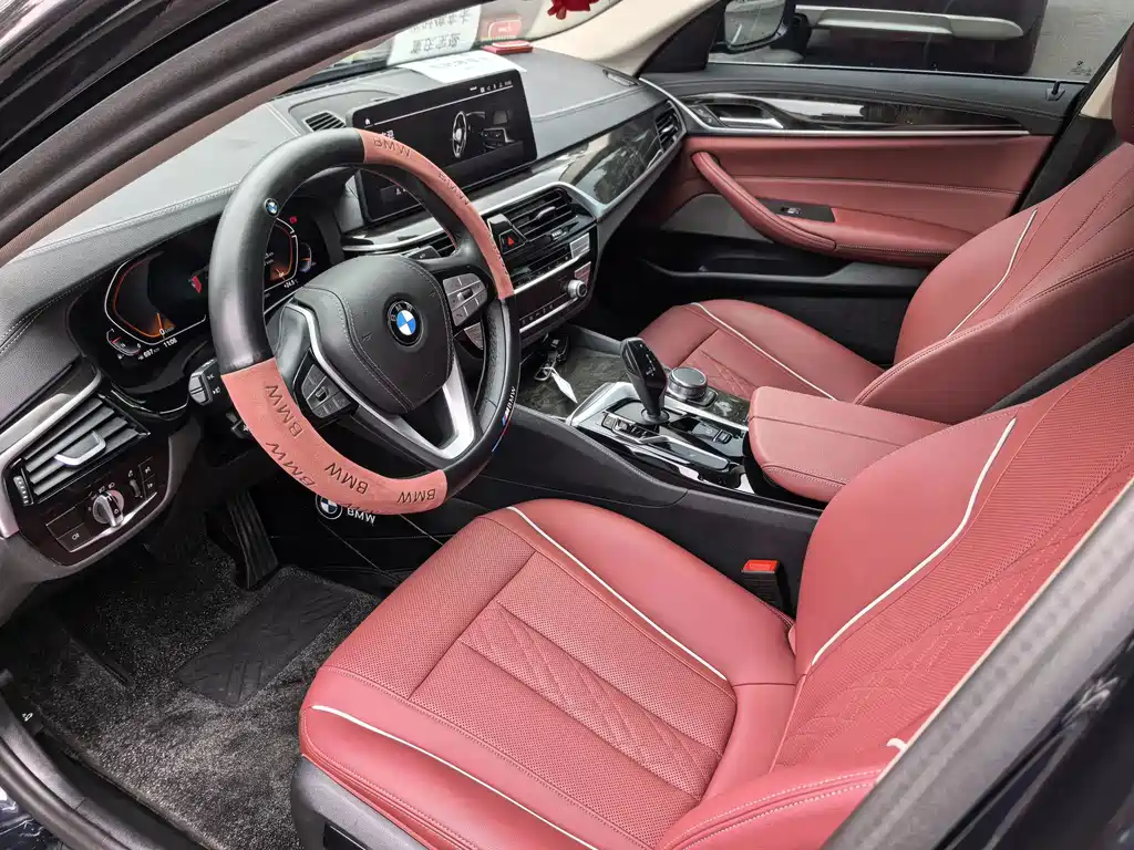 BMW 5 Series 2023 — фото 14
