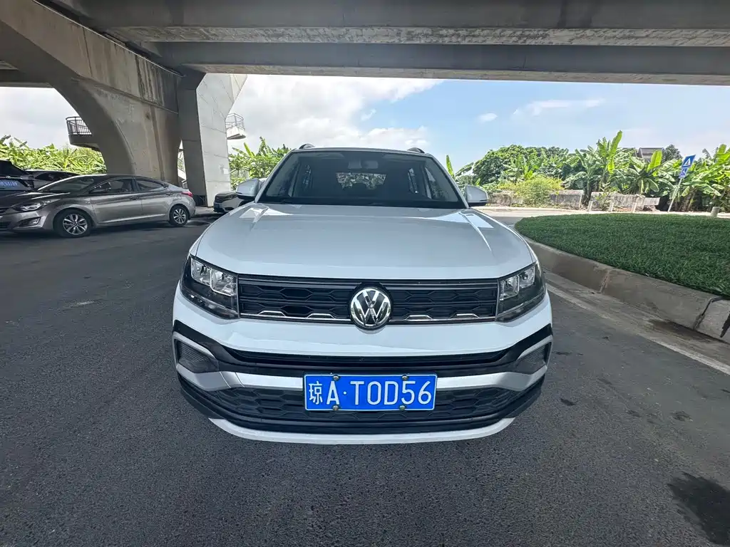 Volkswagen T-Cross 2023 — фото 1