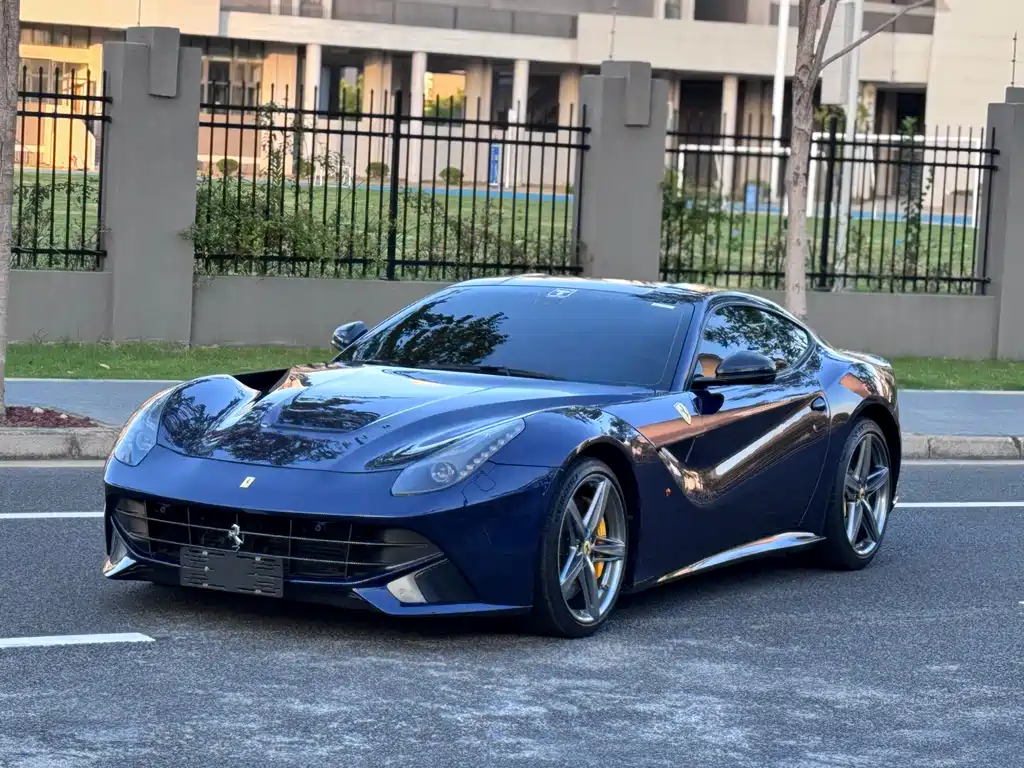 Ferrari F12berlinetta 2016 — фото 5