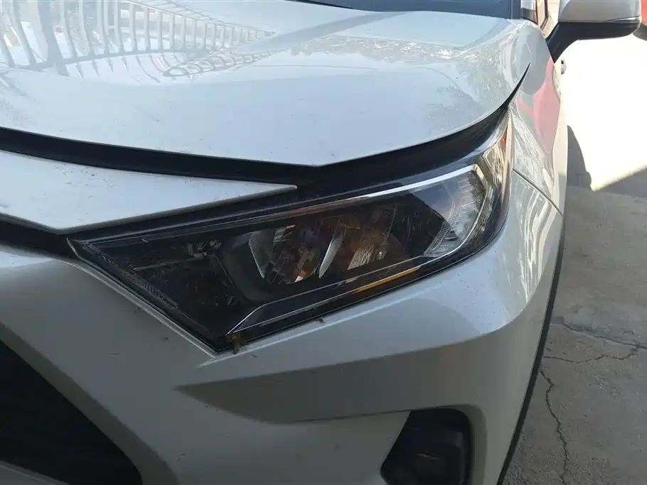 Toyota RAV4 2023