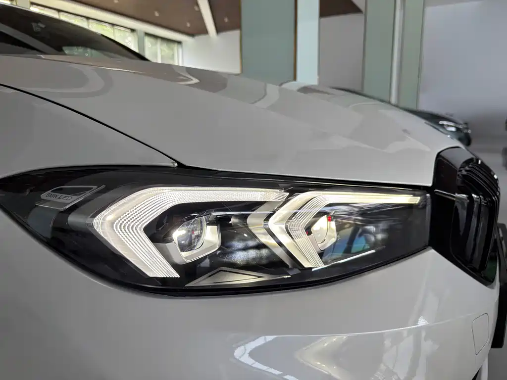 BMW i3 2023