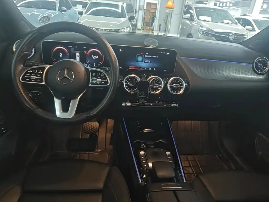 Mercedes-Benz GLA 2021 — фото 10