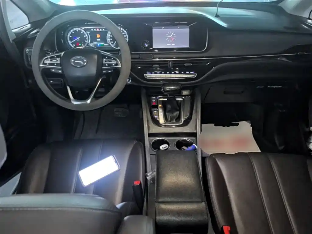 GAC Motor Trumpchi M6 2019 — фото 10