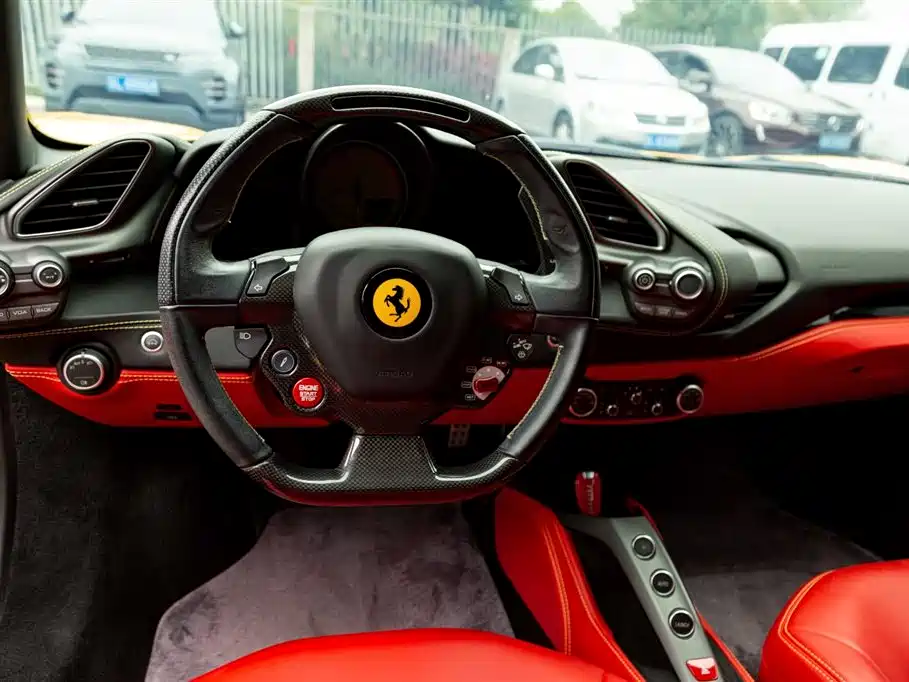 Ferrari 488 2018 — фото 10