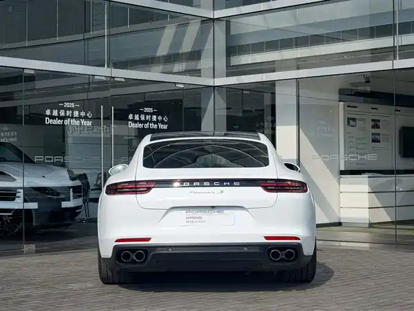 Porsche Panamera 2018
