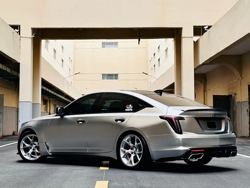Cadillac CT5 2022 — фото 5