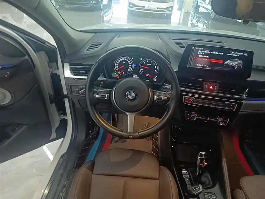 BMW X2 2023 — фото 11
