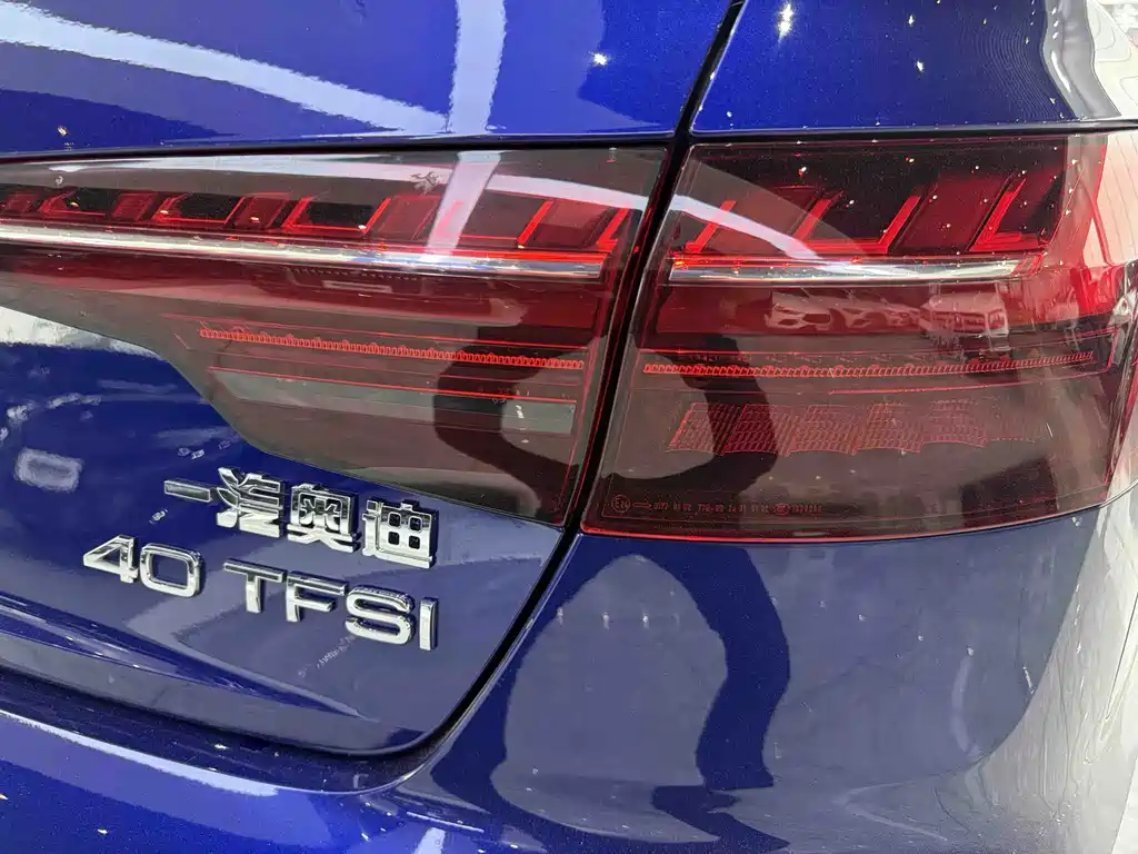 Audi A4L 2020 — фото 31