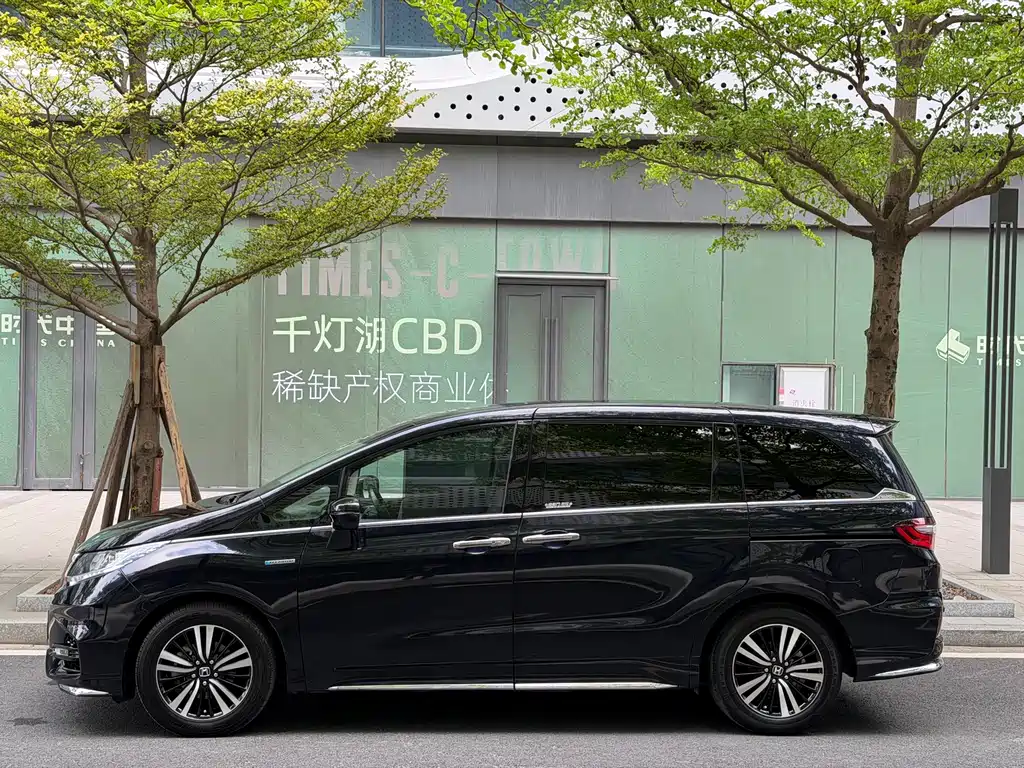 Honda Odyssey 2019 — фото 20