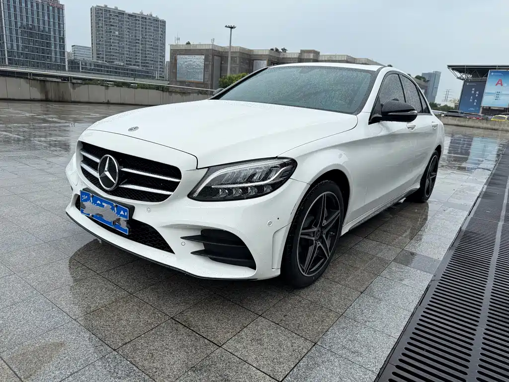 Mercedes-Benz C-Class 2020