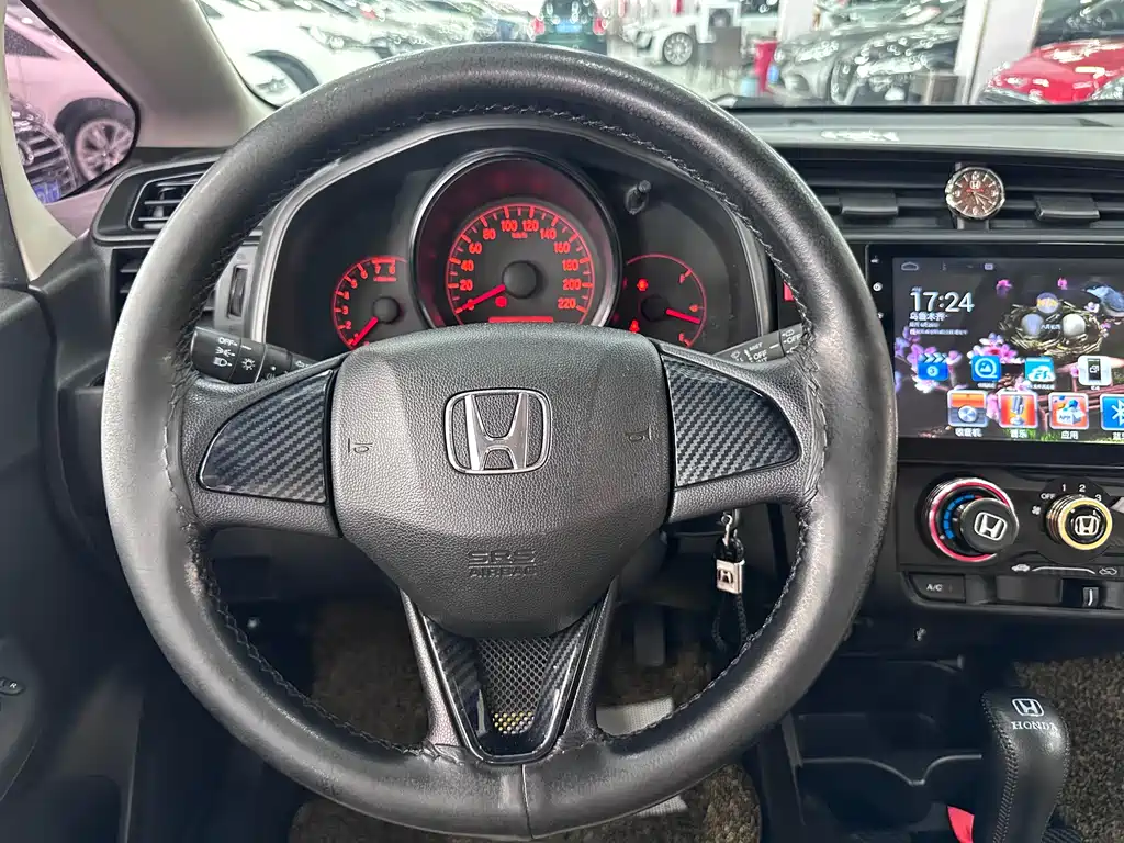 Honda Fit 2016 — фото 13