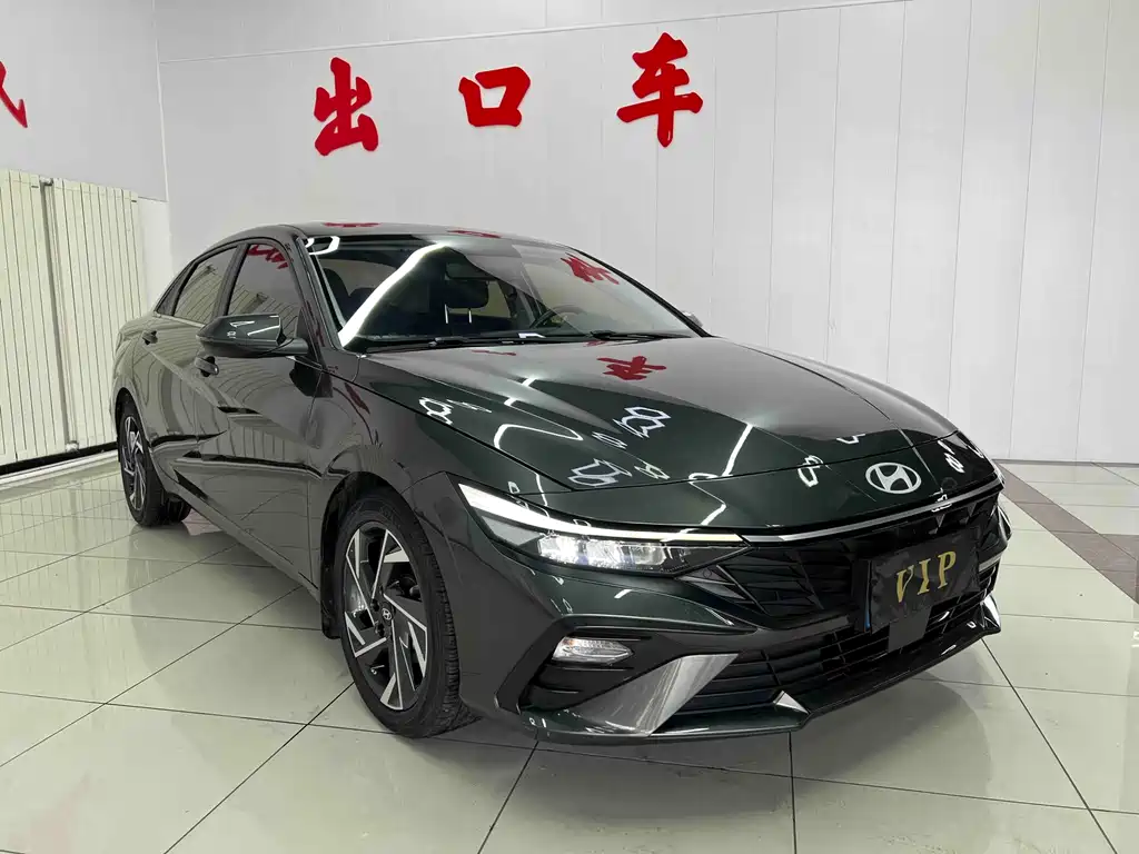 Hyundai Elantra 2024