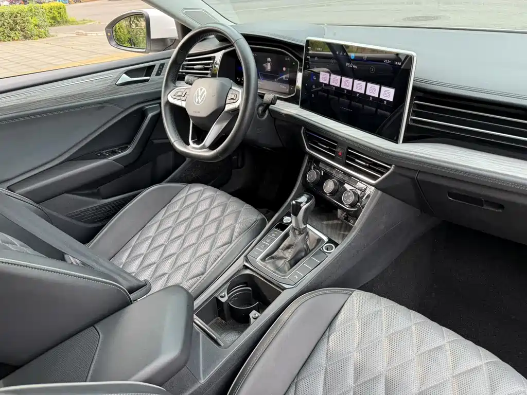 Volkswagen Sagitar 2023