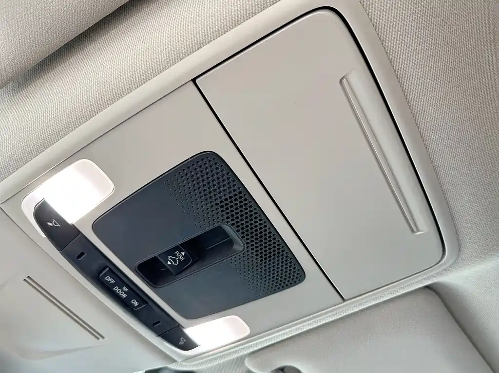 Honda Civic 2022 — фото 17