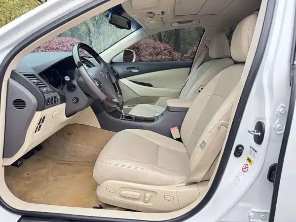 Lexus ES 2012