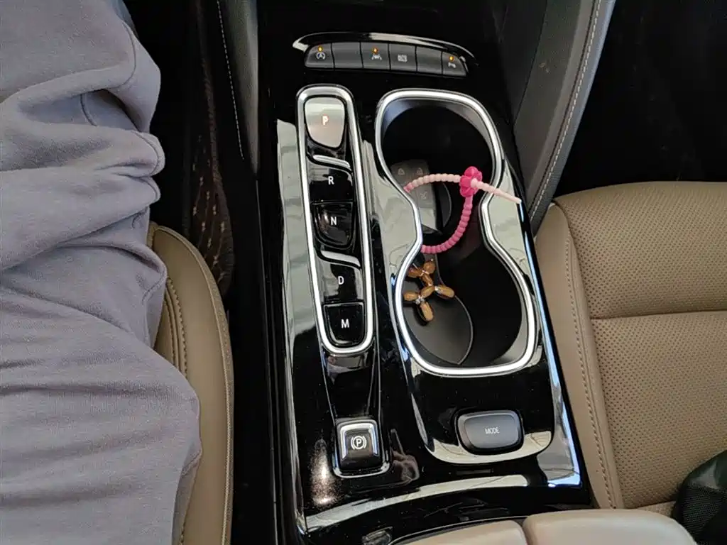 Buick Envision Plus 2023 — фото 14