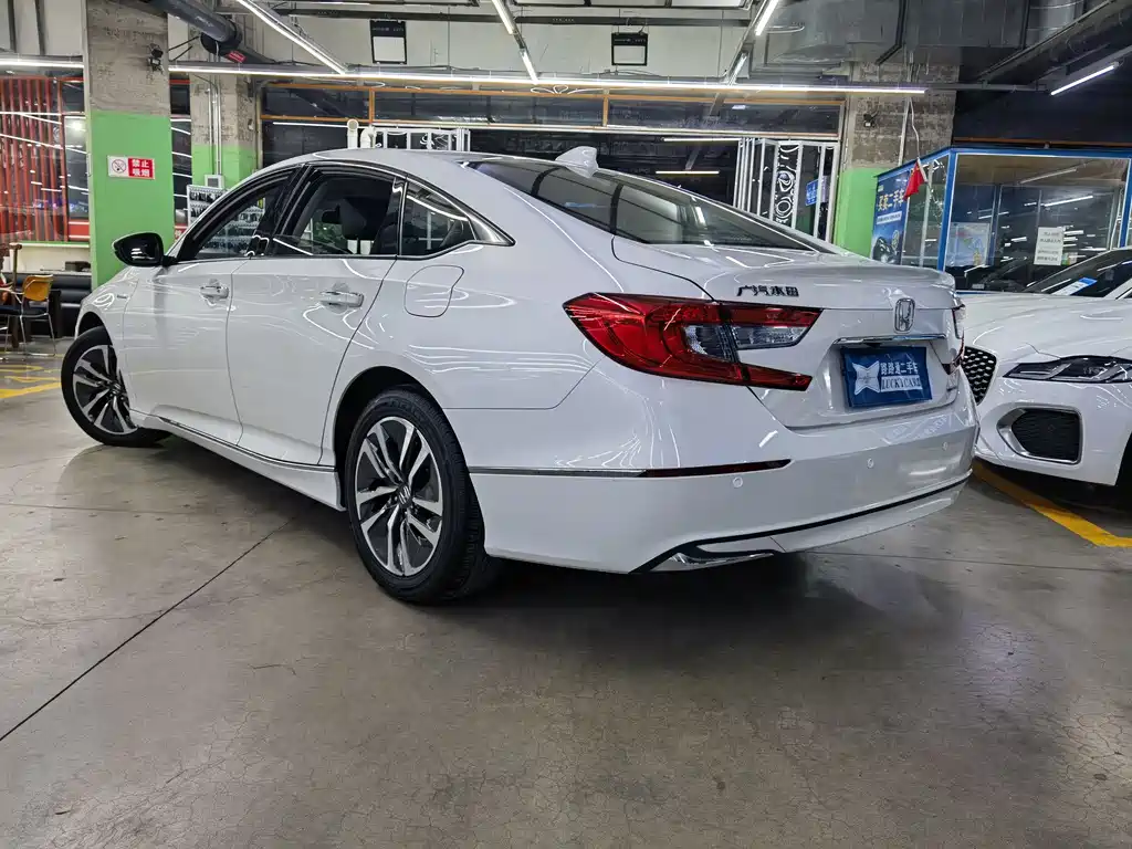 Honda Accord 2020 — фото 6