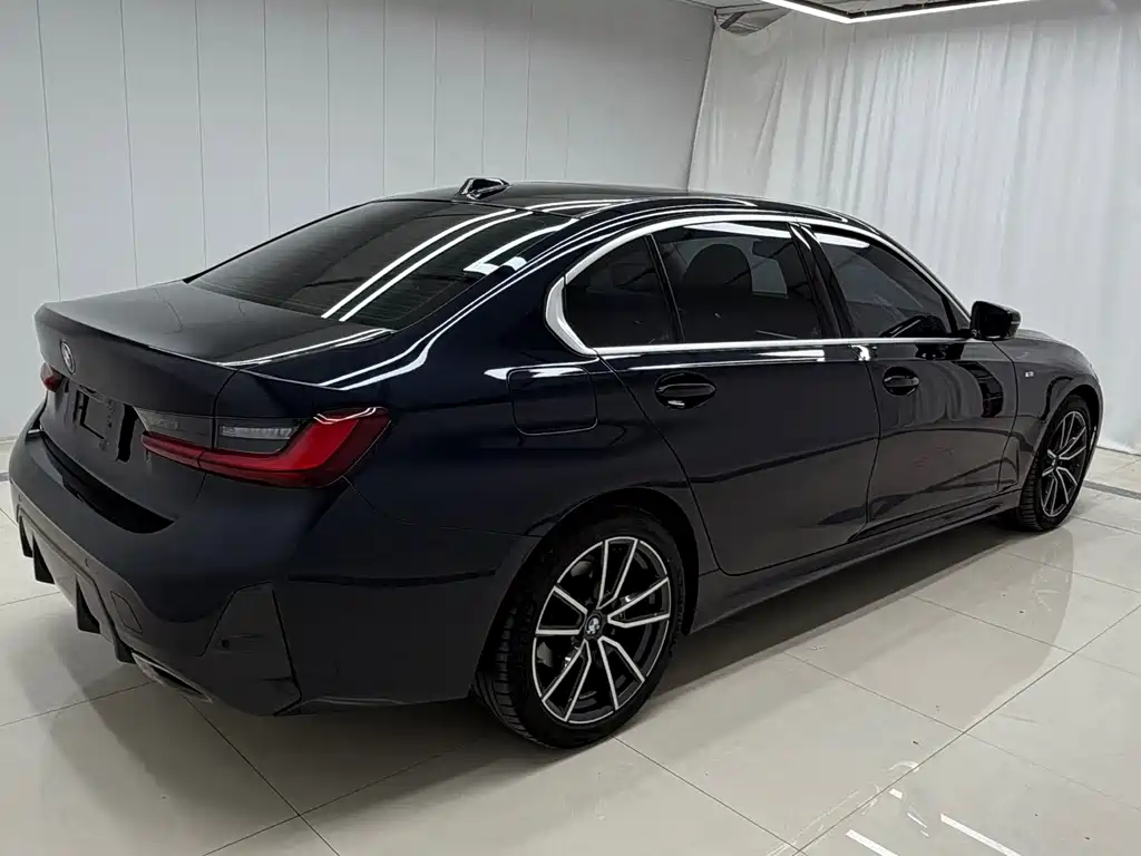 BMW 3 Series 2023