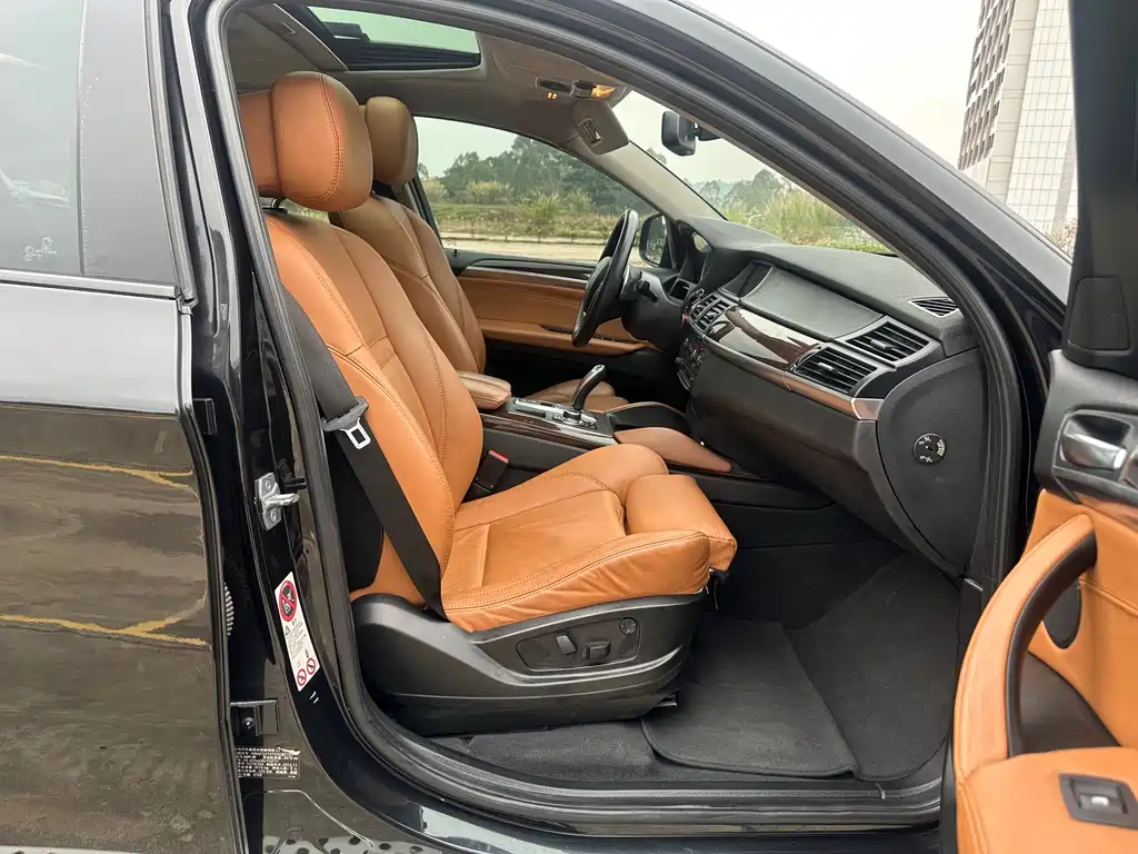 BMW X6 2014 — фото 10