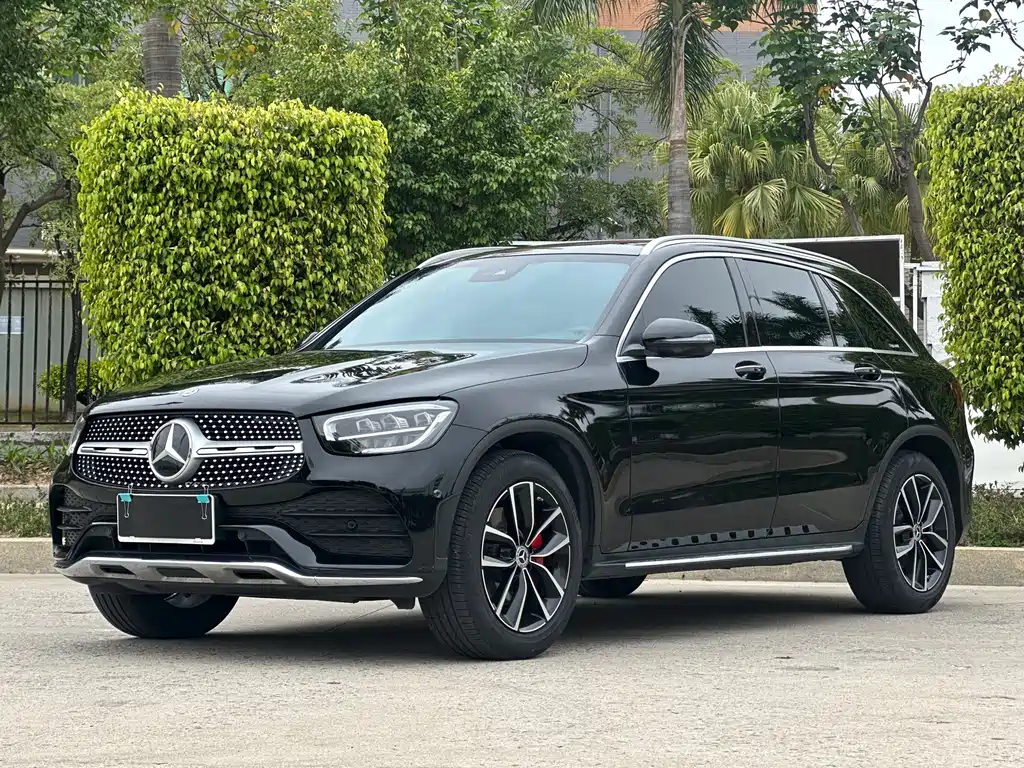 Mercedes-Benz GLC 2022 — фото 1