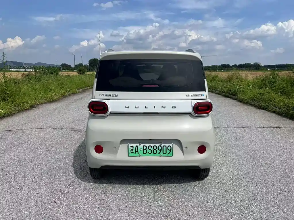 Wuling MINIEV 2025