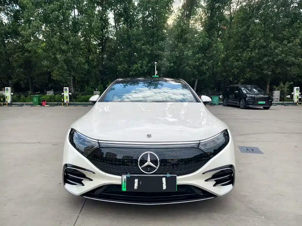 Mercedes-Benz EQS 2023 — фото 2