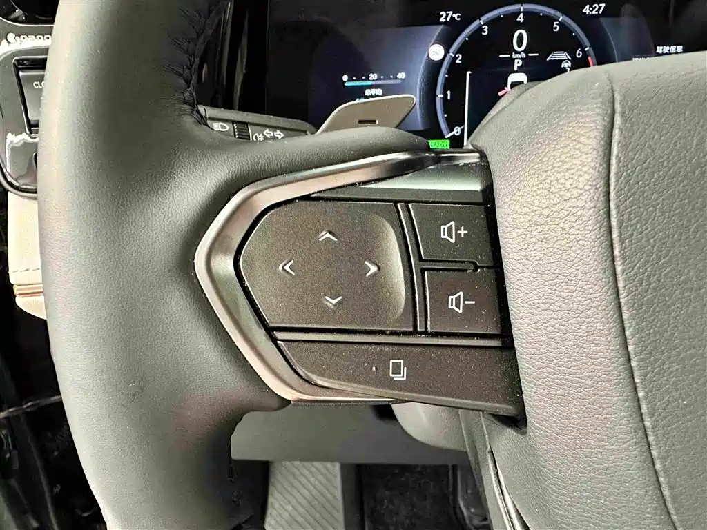 Lexus LM 2026 — фото 9