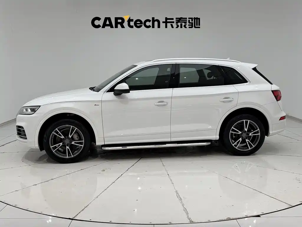 Audi Q5L 2019 — фото 8