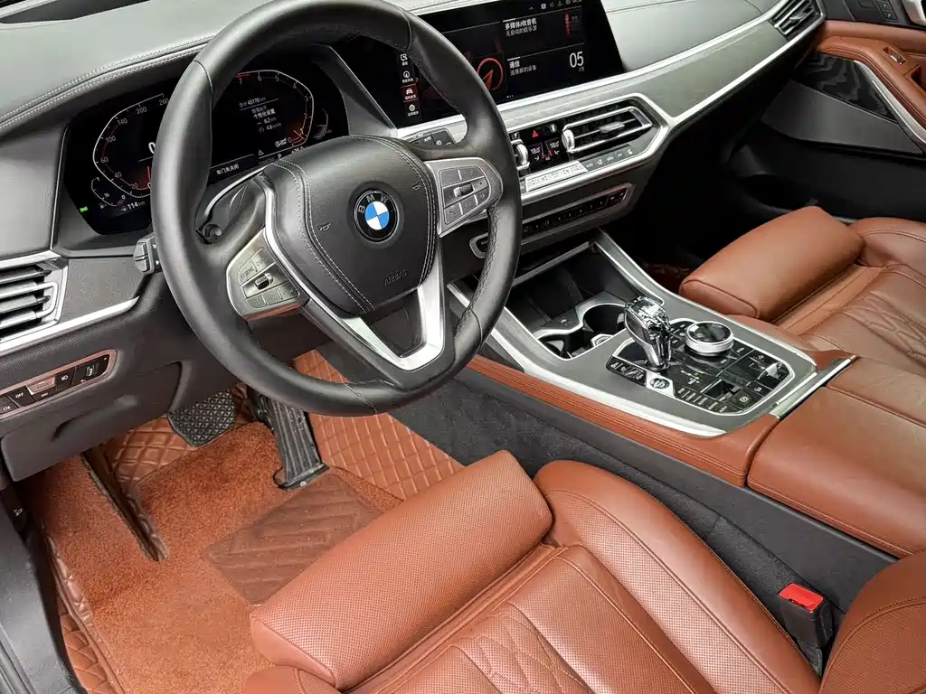 BMW X7 2021