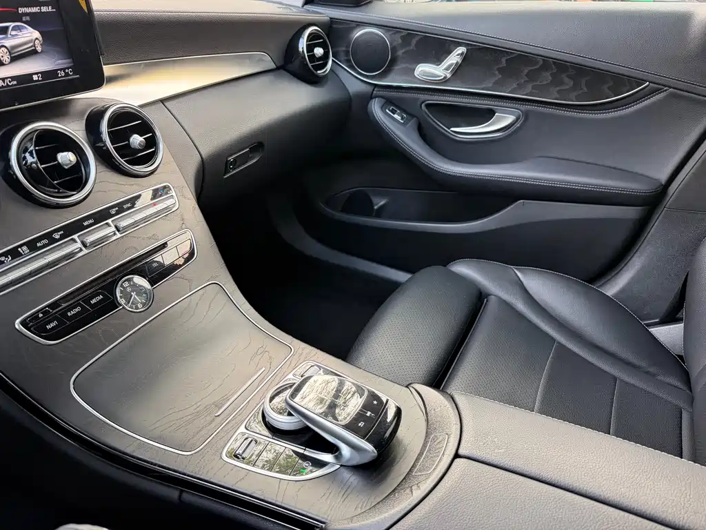 Mercedes-Benz C-Class 2017 — фото 10