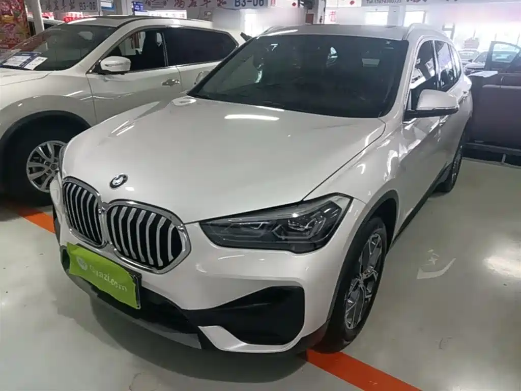 BMW X1 2021 — фото 2
