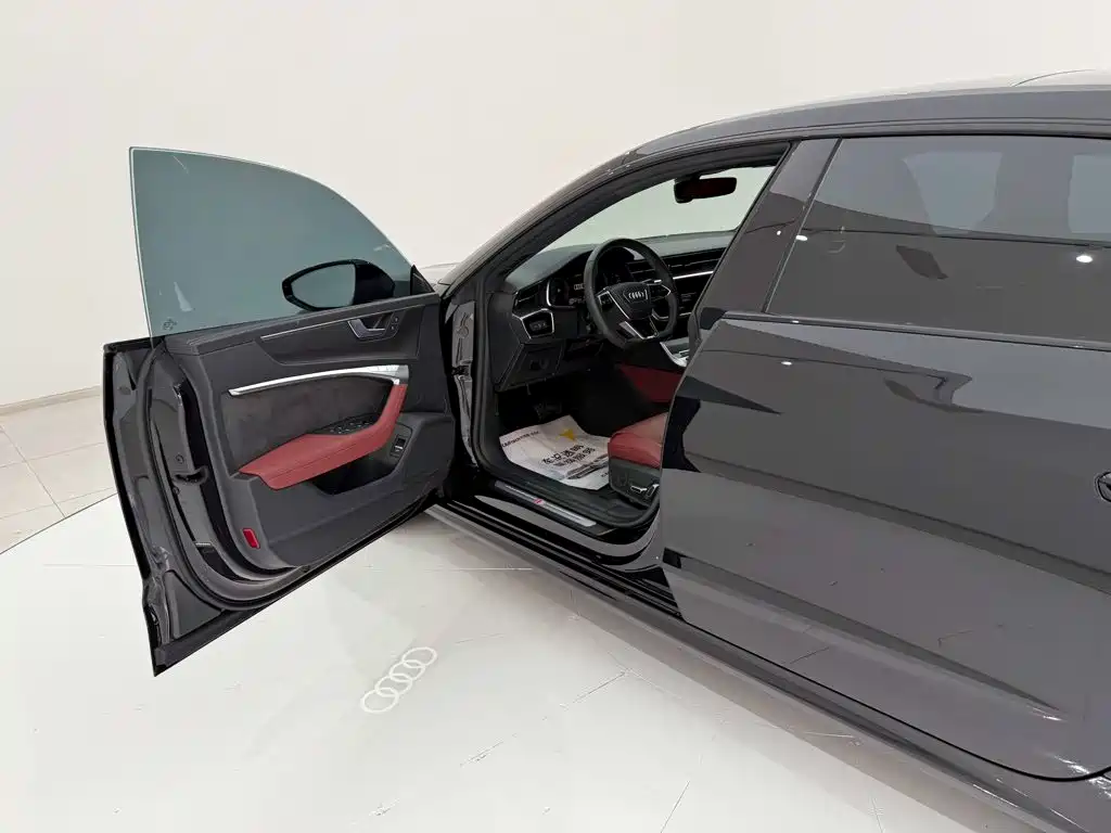 Audi A7L 2025 — фото 24