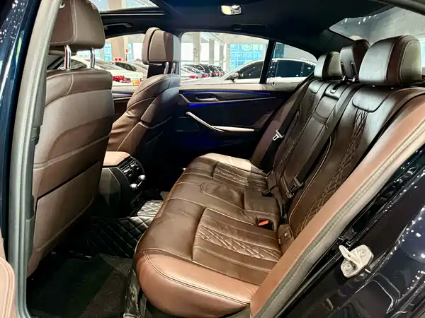 BMW 5 Series 2020