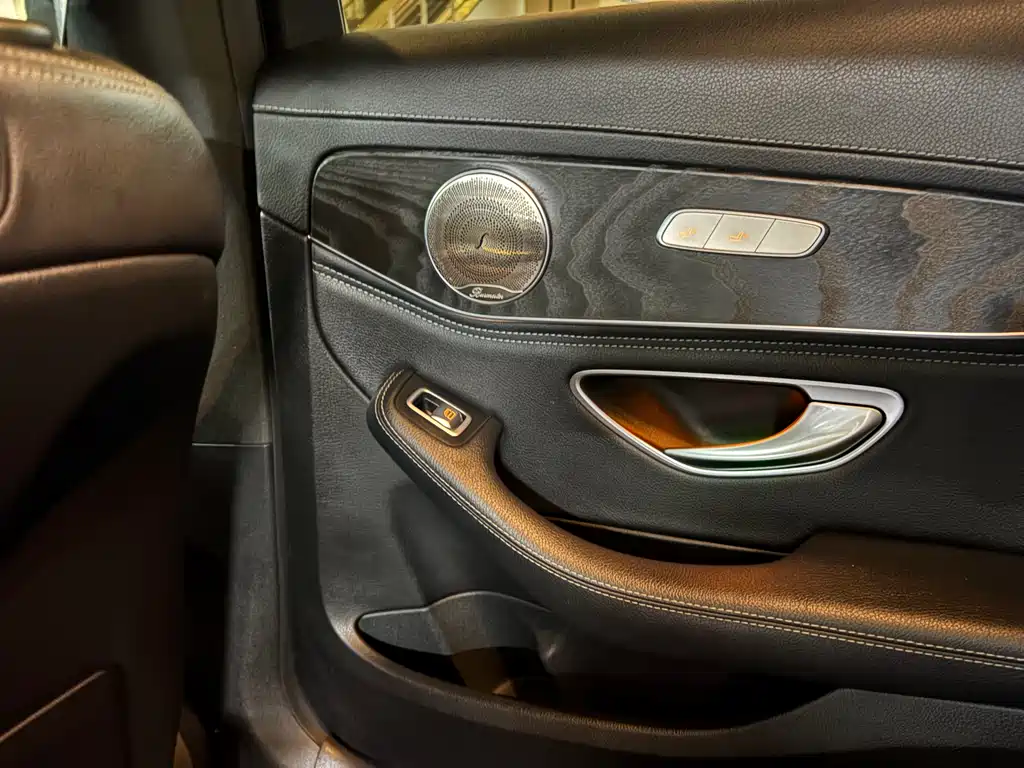 Mercedes-Benz C-Class 2018 — фото 12