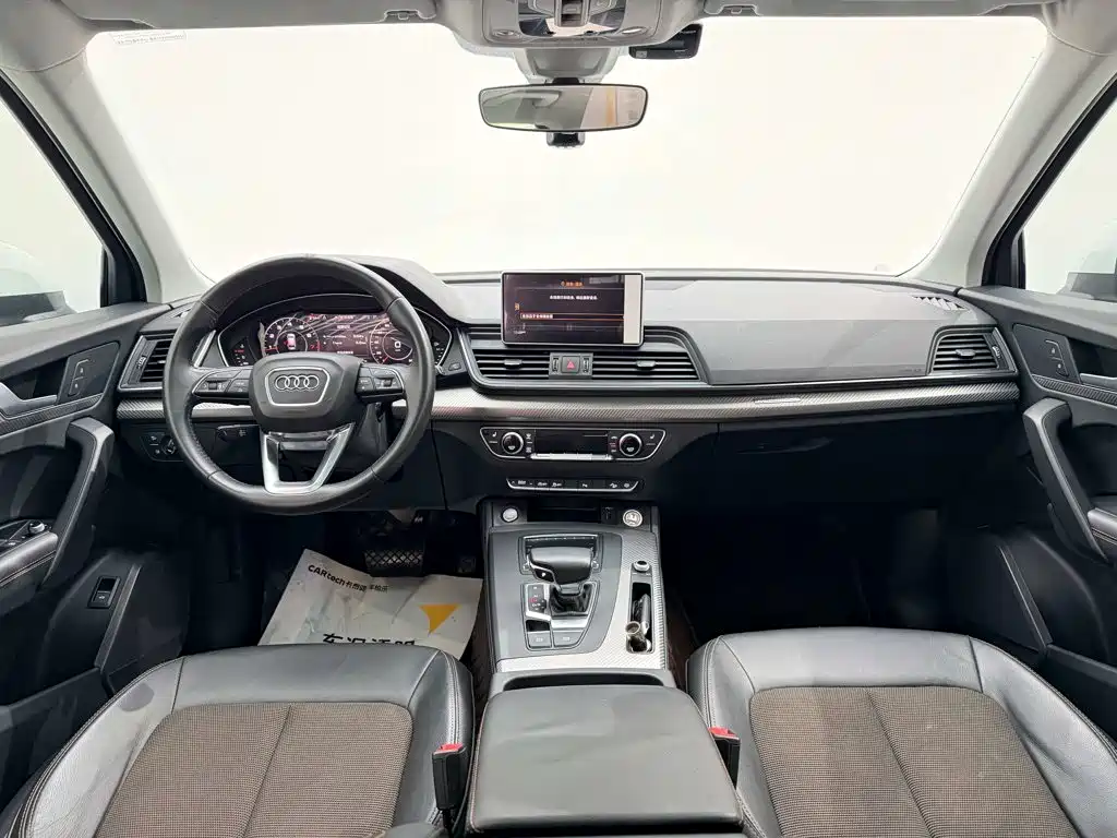 Audi Q5L 2019 — фото 12