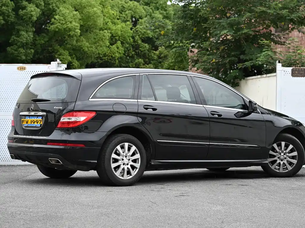 Mercedes-Benz R-Class 2016