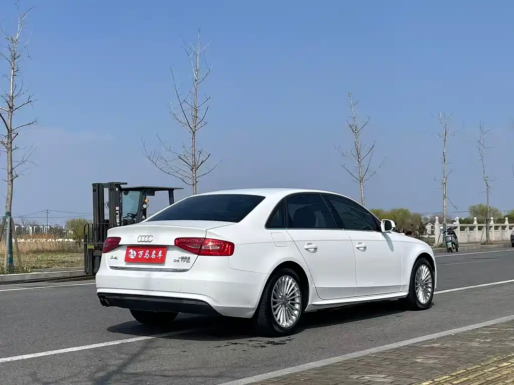 Audi A4L 2015 — фото 7