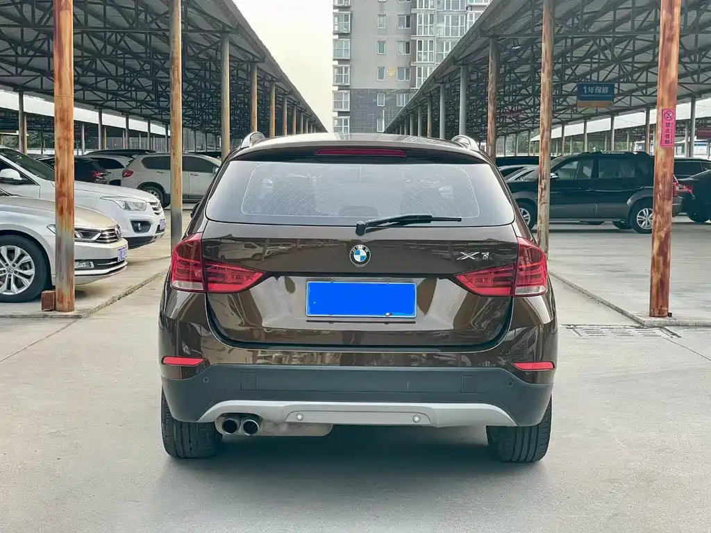 BMW X1 2014 — фото 9