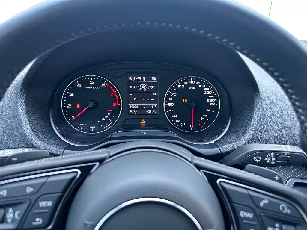 Audi Q2L 2022