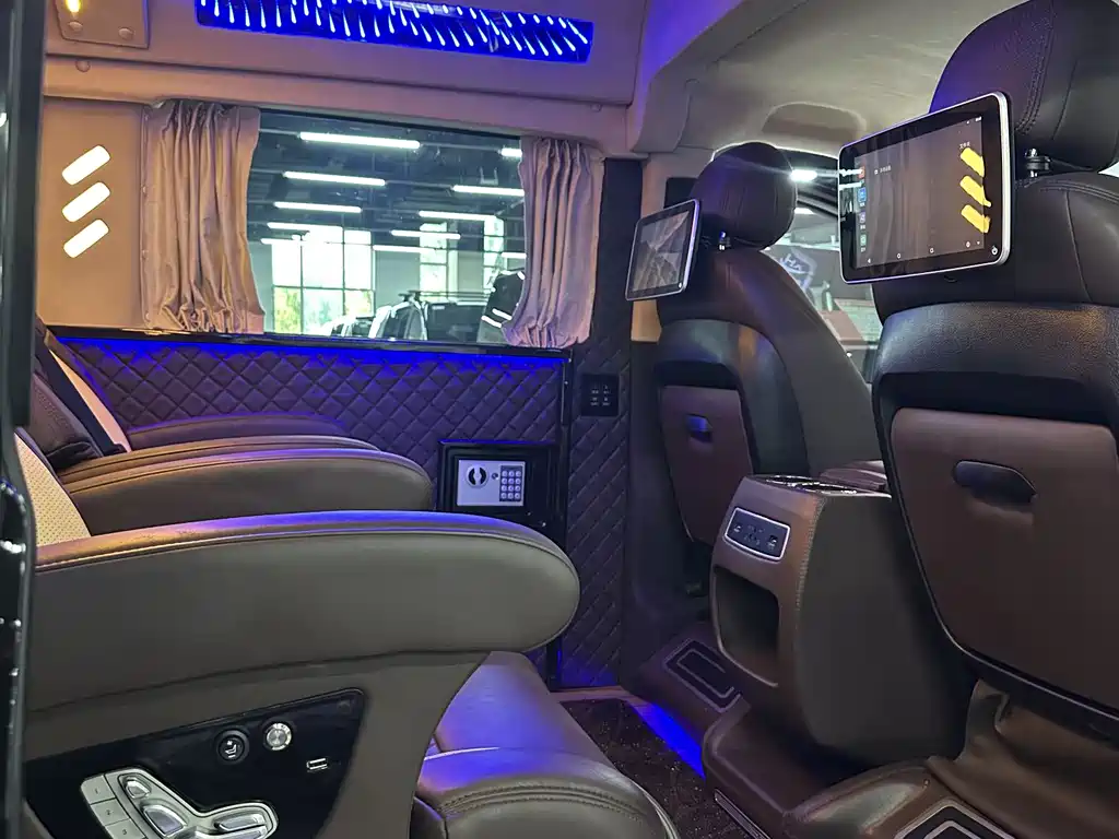 Mercedes-Benz Vito 2019 — фото 25