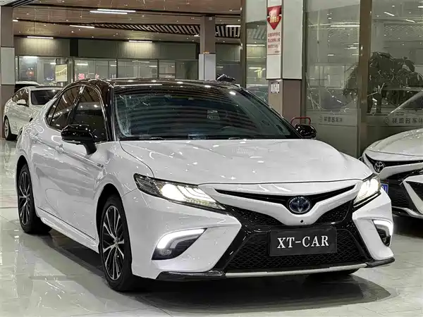 Toyota Camry 2019