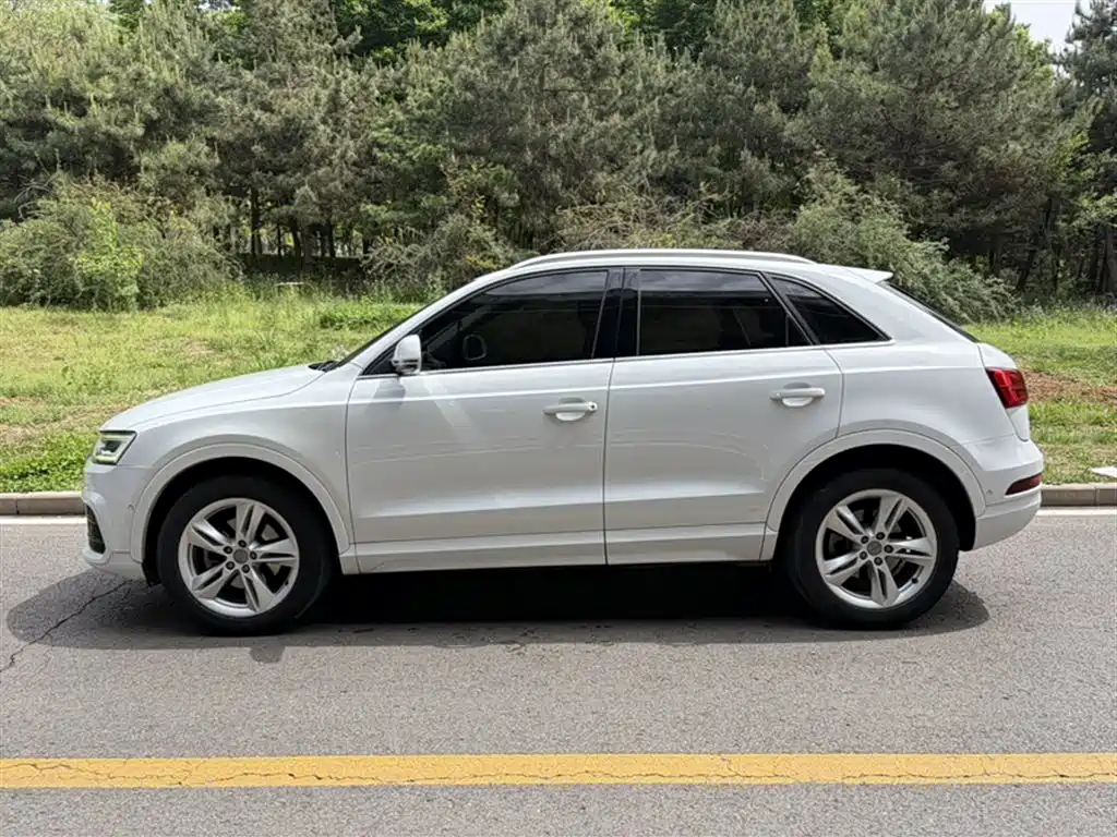 Audi Q3 2017 — фото 7