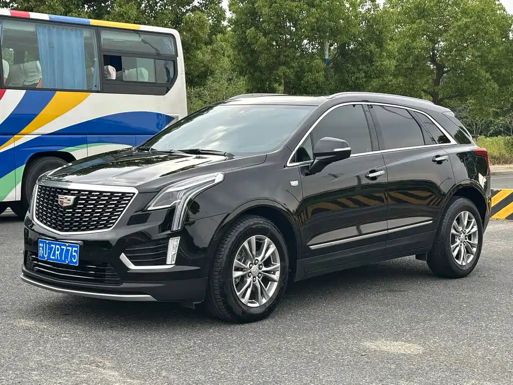Cadillac XT5 2020 — фото 1
